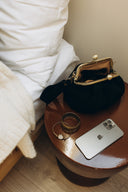 Torebka z biglem mała czarny zamsz