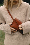 Mehrzweck-Clutch in Cognacbraun