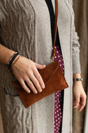 Vielseitige Clutch Kirschbraun - 48h