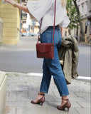Chocolate crocodile messenger bag - 48h
