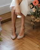 Obcasy Vivienne zamsz nude