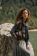 Chocolate brown handbag with clasp