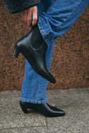 Harper Stiefeletten in Schwarz - 48 Std.