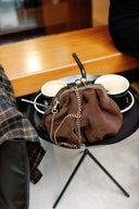 Small kiss-lock suede bag - chocolate brown