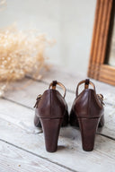 Obcasy Greta czekoladowy brąz