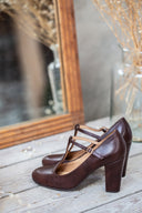 Obcasy Greta czekoladowy brąz