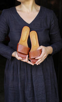 Lea flip-flops cognac brown - 48h