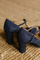 Greta navy blue suede heels - 48h 